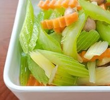 Shredded Chicken Noodles
