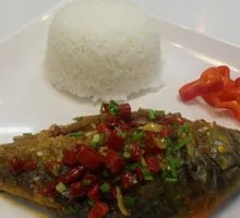 Steamed Fish Head in Aluminum Foil Dish
