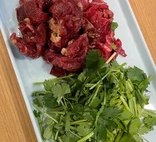 Grilled Beef with Fragrant Coriander