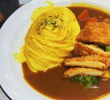 Crispy Chicken Curry Omelette Rice