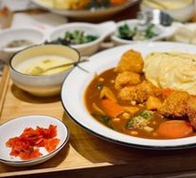 Crispy Chicken Curry Omelette Rice