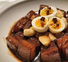 Hundred Flowers Wine-Scented Dongpo Pork