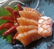Salmon, Scallops, and Tuna Sashimi Platter