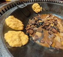 Stewed Goose in Iron Pot