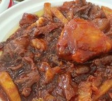 Stewed Beef with Yellow Sauce