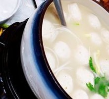 Hand-Beaten Fish Ball Soup