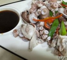 Braised Garlic Shoots with Octopus