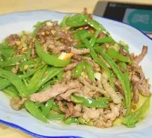 Green Pepper Pork and Potato Rice Bowl