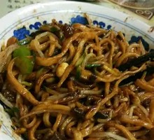 老天津卫炸酱面