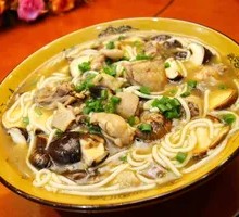 Chicken and Mushroom Instant Noodles