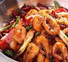 Spicy Stir-Fried Peeled Shrimp in Dry Pot