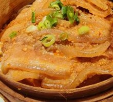 Steamed Pork with Rice Flour