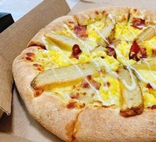 American-style Bacon & Potato Pizza