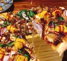 Mississippi Chicken Pizza