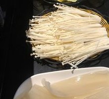 Wide Rice Noodles