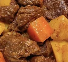 Meaty Old-Flavor Braised Beef Rice