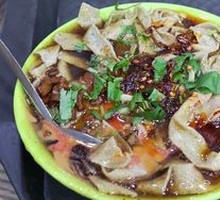 Fried Rice Noodles with Crispy Tofu