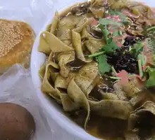 Fried Rice Noodles with Pancake and Egg