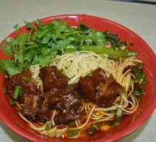 Beef tendon noodles