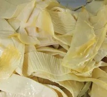 Oil-soaked tofu skin
