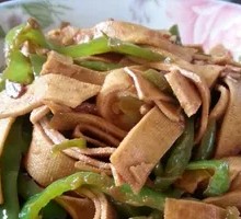 Bell Pepper and Tofu Skin Stir-Fry