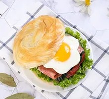 Scallion pancake with fried egg