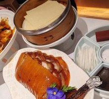 酥皮桃花烤鸭