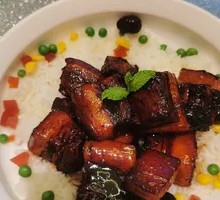 Jujube-Flavored Braised Pork