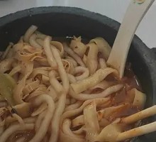Mushroom Flavor Pot Sticker Tofu Noodles