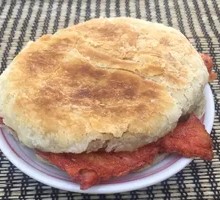 Braised Pork Belly in Flatbread