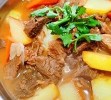 Stewed Beef with Yellow Sauce