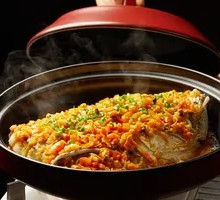 Steamed Fish Head with Gongjiao Peppers