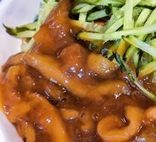 传统肉丁炸酱面
