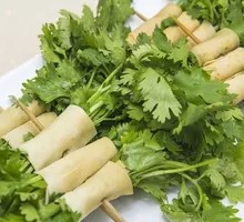 Grilled Tofu Skin with Cilantro Roll