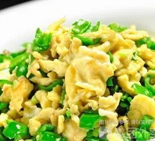 Green Pepper and Egg Fried Rice