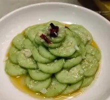 Stir-Fried Loofah with Garlic