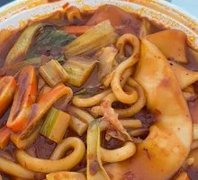 Sauce-Flavored Squid Stir-Fried Rice Noodles