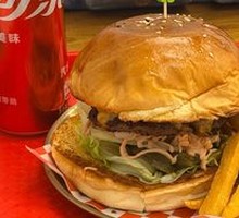 Classic American Beef Cheeseburger