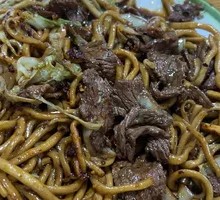 Meat Stir-Fried Noodles