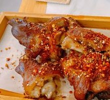 Crispy Roasted Pig Trotter