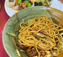 Old Tianjin Traditional Meat丁 Fried Sauce Noodles