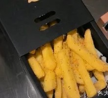 Classic Crinkle Fries