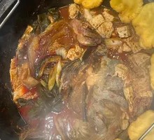 Stir-fried Live Fish in Iron Pot