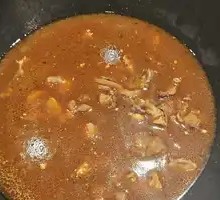 Tendon and Brain Hot Pot