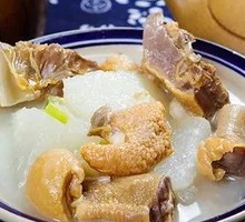 Stewed Old Hen in Iron Pot