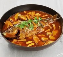 Stewed Fish in Iron Pot
