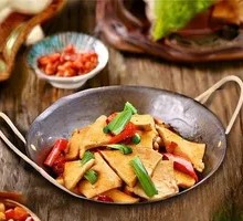 Spicy Pot-Braised Tofu with Leaves