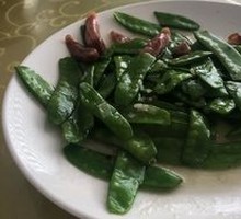 Cantonese Sausage Stir-fried with Snow Peas