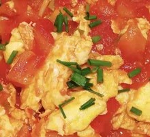 Tomato and Egg Stir-Fry
