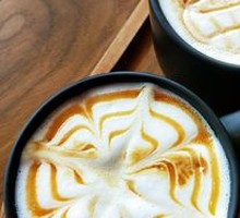 Hot Oat Caramel Macchiato